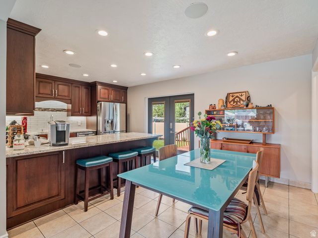 1081 E WESLEY RD, Murray, UT 84117
