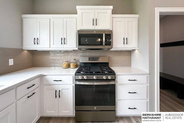 5501 Kestrel Parkway, Elkhorn, NE 68022