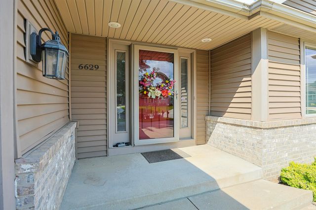 6629 Leeway Drive, South Bend, IN 46628