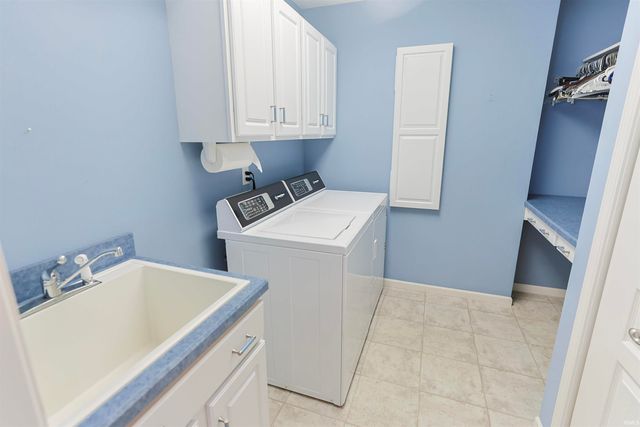 6629 Leeway Drive, South Bend, IN 46628