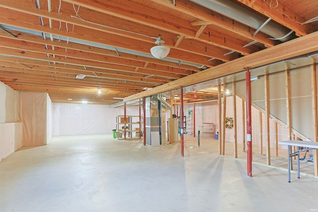 6629 Leeway Drive, South Bend, IN 46628