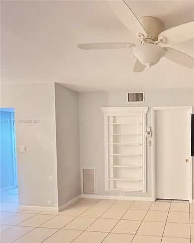 3000 NE 16th Ave 405, Oakland Park, FL 33334