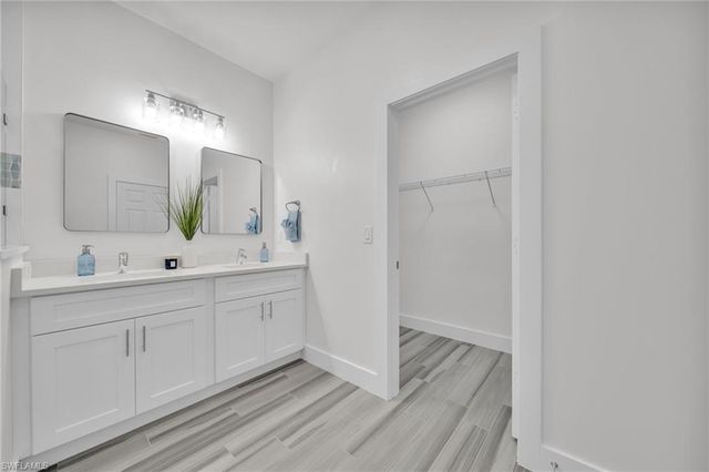 2836 NW 5th TER, Cape Coral, FL 33993