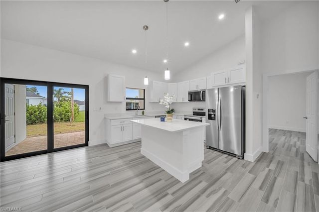 2836 NW 5th TER, Cape Coral, FL 33993