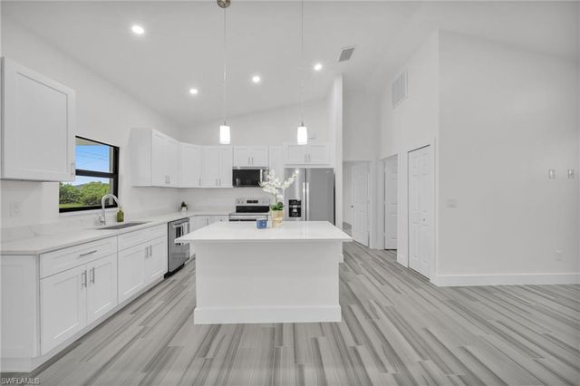 2836 NW 5th TER, Cape Coral, FL 33993