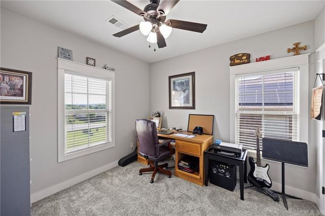 325 Crestwood Lane, Russellville, AR 72802