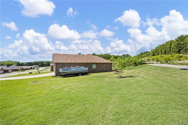 325 Crestwood Lane, Russellville, AR 72802