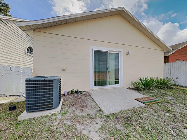 1604 CHATHAM CIRCLE, Apopka, FL 32703