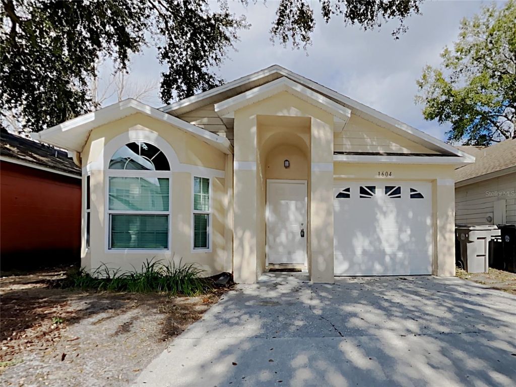 1604 CHATHAM CIRCLE, Apopka, FL 32703