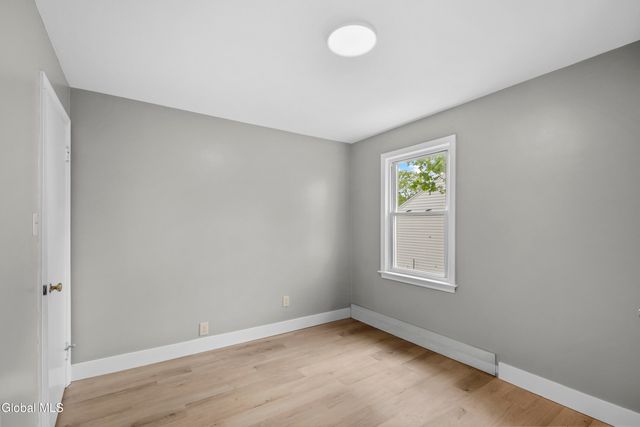 115 S Arrow Street, Schenectady, NY 12304