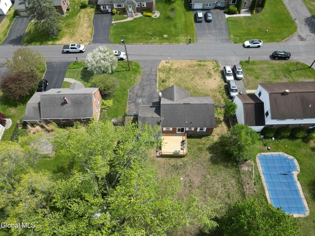 115 S Arrow Street, Schenectady, NY 12304