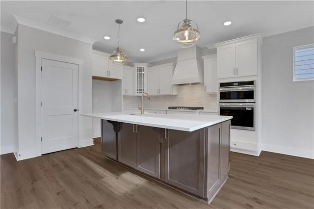 203 Coffee Lane, Hoschton, GA 30548