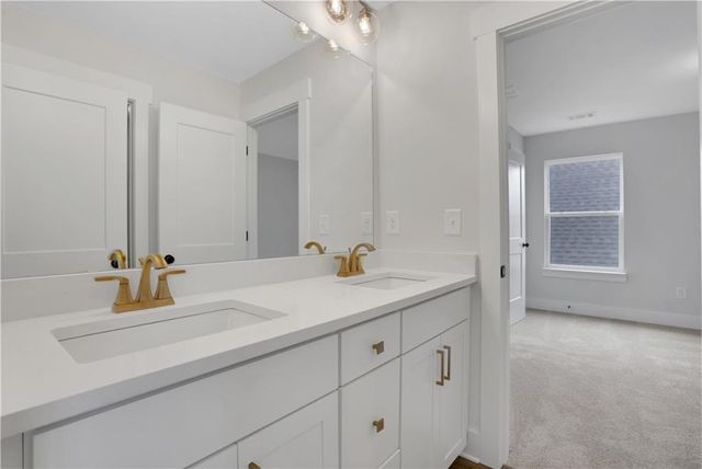 203 Coffee Lane, Hoschton, GA 30548