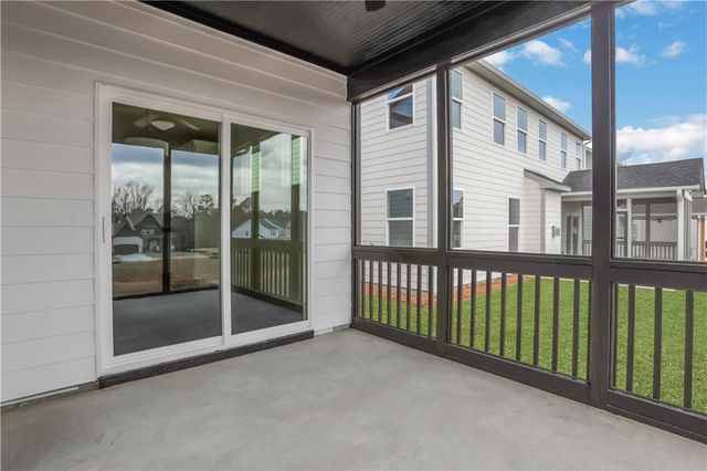 203 Coffee Lane, Hoschton, GA 30548