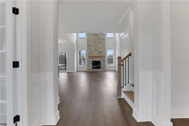 203 Coffee Lane, Hoschton, GA 30548