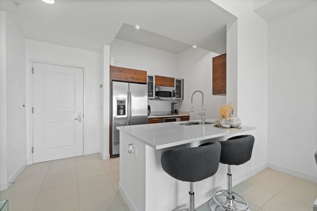 480 HIBISCUS Street 1003, West Palm Beach, FL 33401