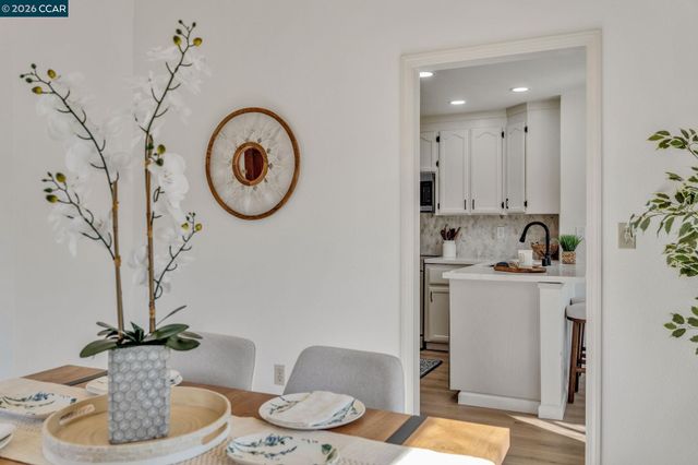 5401 Terra Granada Drive 1B, Walnut Creek, CA 94595