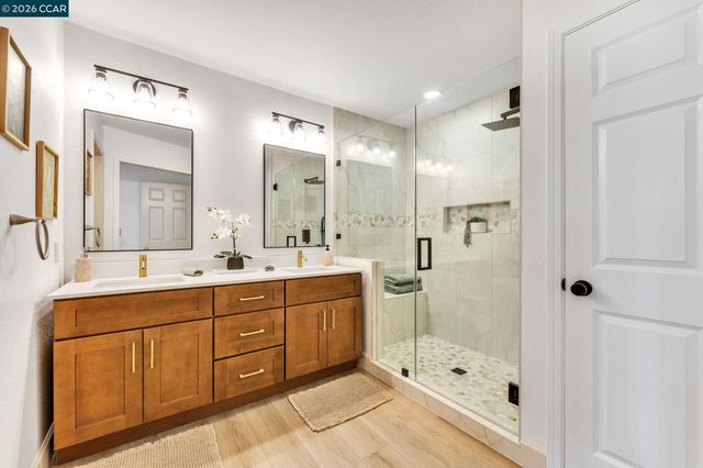 5401 Terra Granada Drive 1B, Walnut Creek, CA 94595