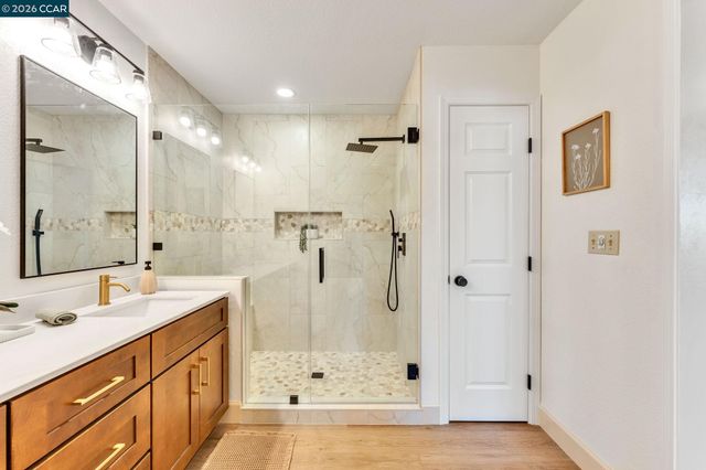 5401 Terra Granada Drive 1B, Walnut Creek, CA 94595