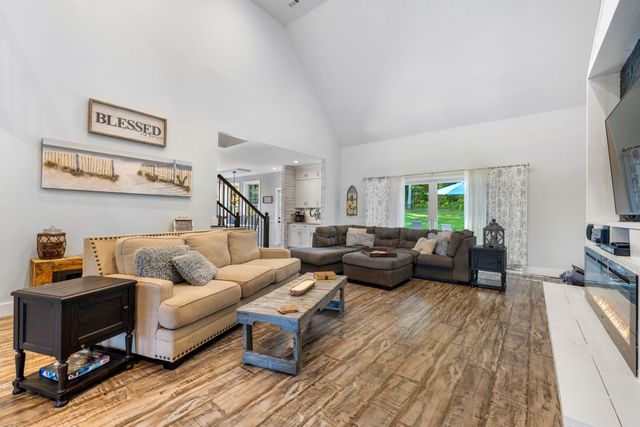 4218 Sequoia Ln, College Grove, TN 37046