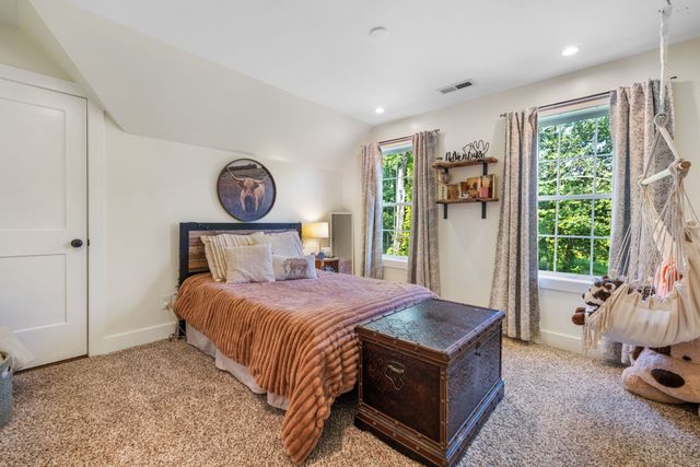 4218 Sequoia Ln, College Grove, TN 37046