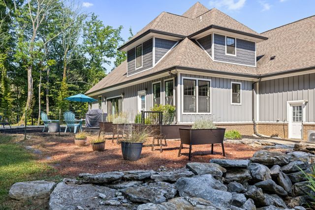 4218 Sequoia Ln, College Grove, TN 37046