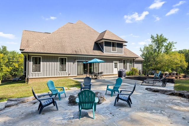4218 Sequoia Ln, College Grove, TN 37046