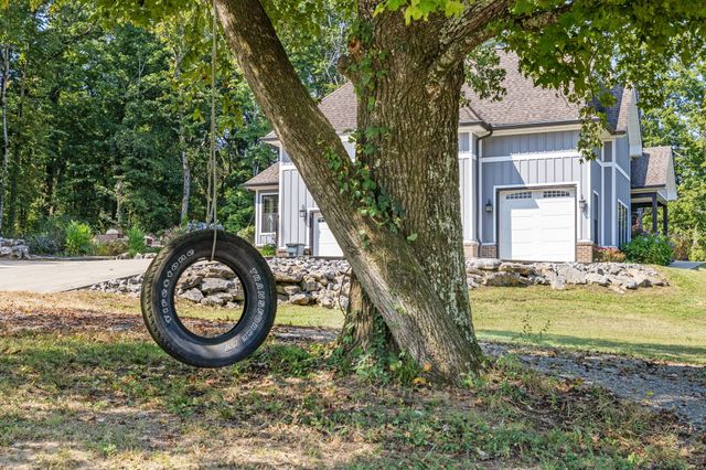 4218 Sequoia Ln, College Grove, TN 37046