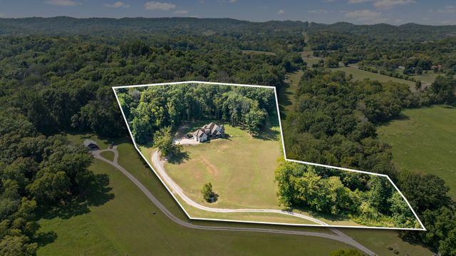 4218 Sequoia Ln, College Grove, TN 37046