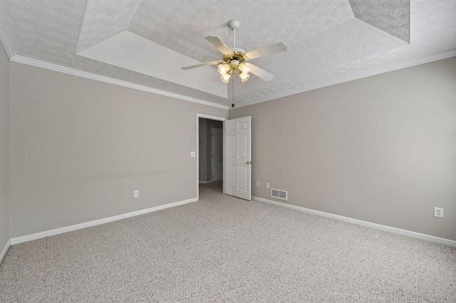 912 Village View Circle, Loganville, GA 30052