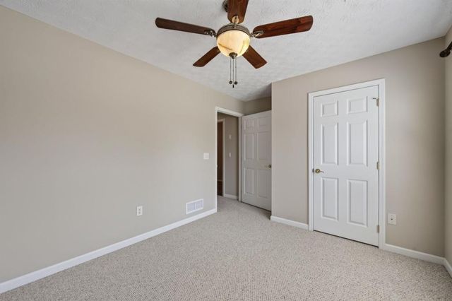 912 Village View Circle, Loganville, GA 30052