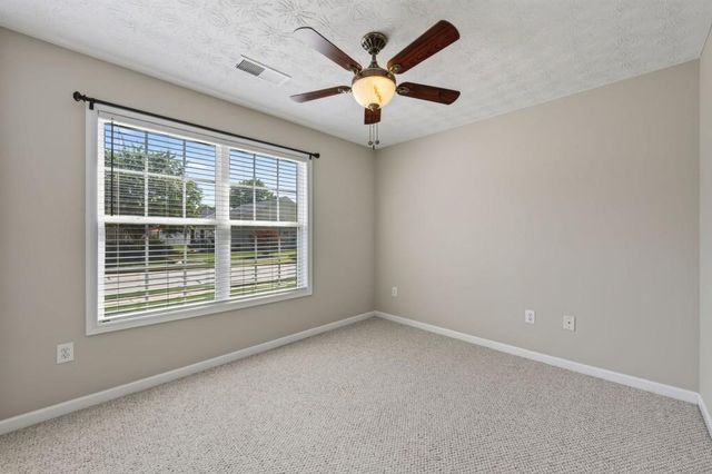 912 Village View Circle, Loganville, GA 30052