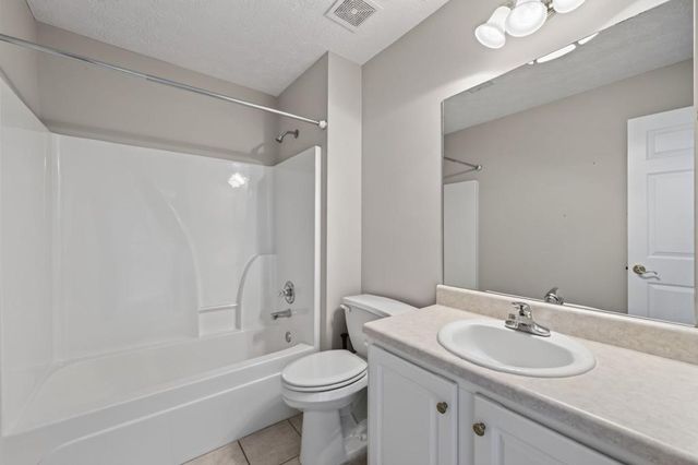 912 Village View Circle, Loganville, GA 30052