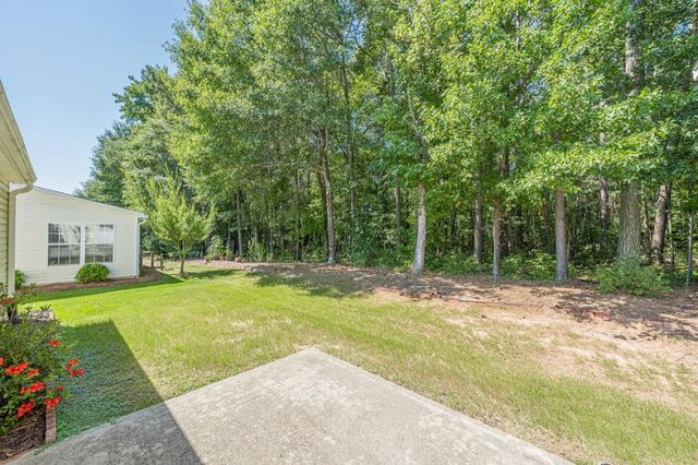 912 Village View Circle, Loganville, GA 30052