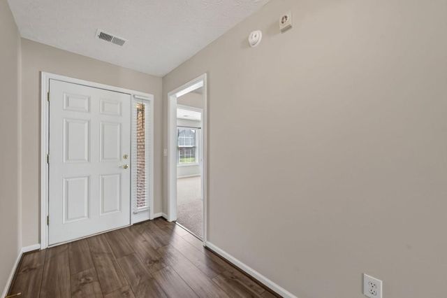912 Village View Circle, Loganville, GA 30052