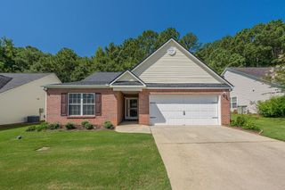 912 Village View Circle, Loganville, GA 30052