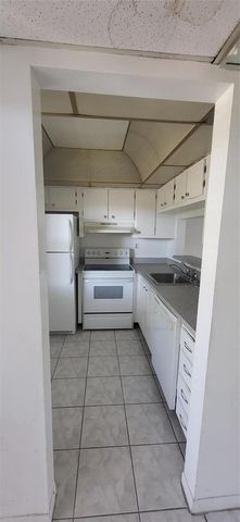 9070 Lime Bay Boulevard 309, Tamarac, FL 33321
