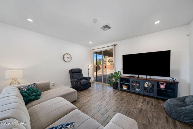 13033 E Cembeline Lane, Tucson, AZ 85747