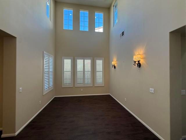 1273 Breakaway Drive, Oceanside, CA 92057