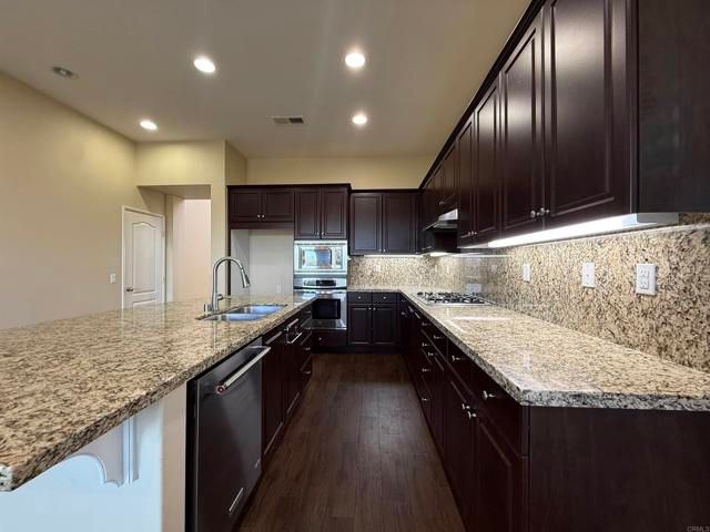 1273 Breakaway Drive, Oceanside, CA 92057