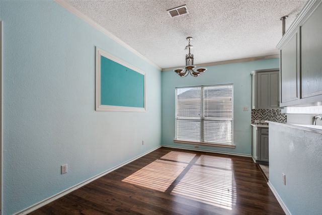 7133 Deer Hollow Drive, Fort Worth, TX 76132