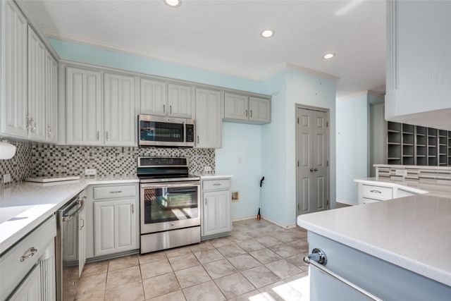 7133 Deer Hollow Drive, Fort Worth, TX 76132