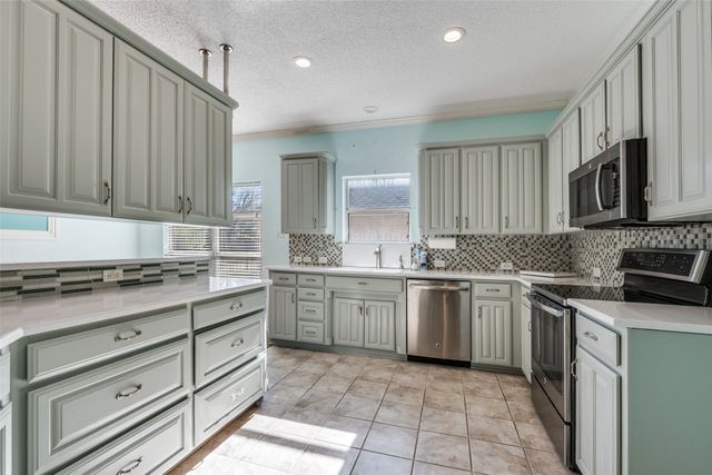 7133 Deer Hollow Drive, Fort Worth, TX 76132