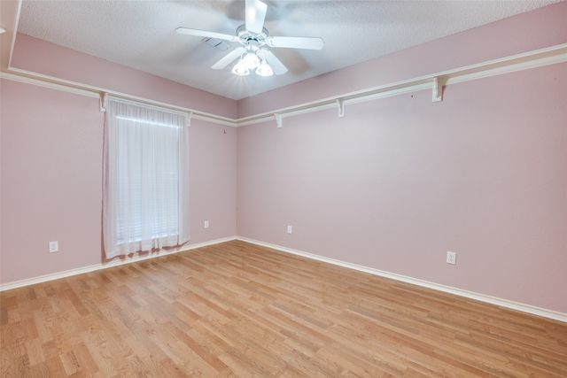 7133 Deer Hollow Drive, Fort Worth, TX 76132
