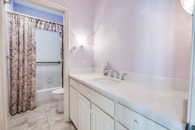 7133 Deer Hollow Drive, Fort Worth, TX 76132