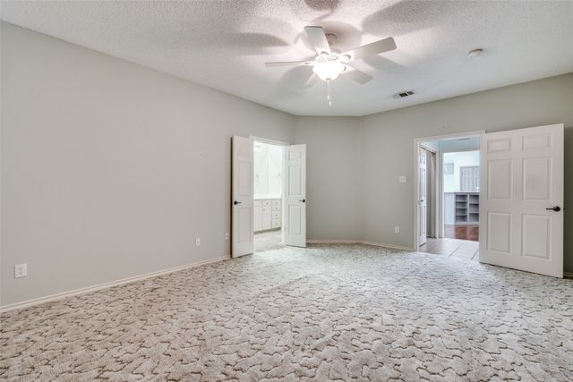 7133 Deer Hollow Drive, Fort Worth, TX 76132