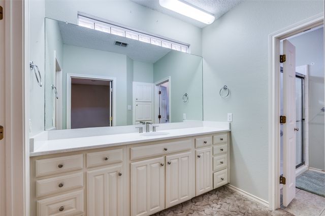 7133 Deer Hollow Drive, Fort Worth, TX 76132