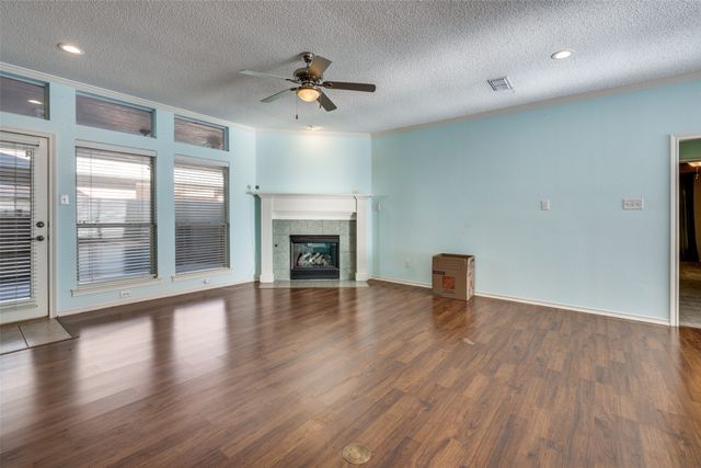 7133 Deer Hollow Drive, Fort Worth, TX 76132