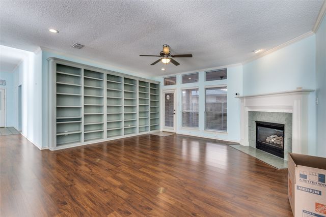 7133 Deer Hollow Drive, Fort Worth, TX 76132