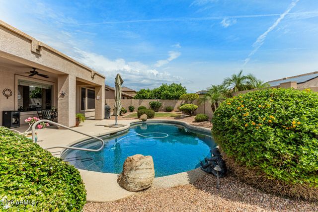 7041 W GREENBRIAR Drive, Glendale, AZ 85308